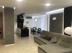 Продам 2х комнатную квартиру на Говорова с евроремонтом. 1c79901392 - зображення 1