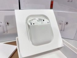 Оригинальные Apple AirPods 2 с беспроводной зарядкой 7e69fcf94d - зображення 1