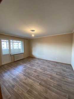 Продам 4-х комнатную квартиру с ремонтом 2529f0ff0a - зображення 1