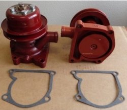 Помпа водяная 49010651 на двигатель Zetor 5201 погрузчика UNC-060 13994c20e4 - зображення 1