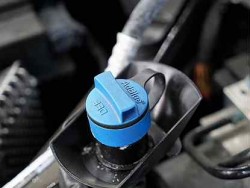 ВІДКЛЮЧЕННЯ СИСТЕМ УПРИСКУВАННЯ СЕЧОВИНИ ADBLUE  BLUETEC b0d61977fe - зображення 1