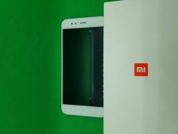 Смартфон Xiaomi Mi A1 4/64 c64a001987 - зображення 1