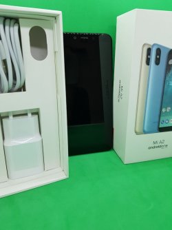 Смартфон Xiaomi Mi A2 4/64GB Black 9ad2ad6c3d - зображення 1