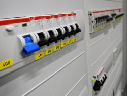 Замена и установка автоматов - Швидко сервіс 352f1f9ffb - зображення 1