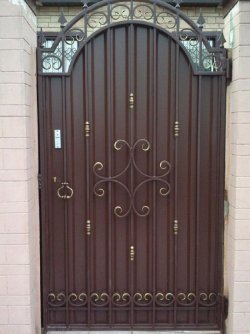 Ворота и калитки из профлиста, штакетника, кованые, жалюзи ab2f51b311 - зображення 1