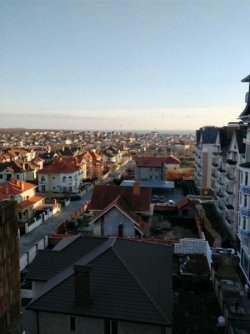 3-х ком. квартира в "Английском Доме" Суворовский р-н 8b8ed4b7df - зображення 1