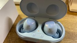Samsung Galaxy Buds новые, оригинал 2b705069df - зображення 1
