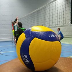 Мяч волейбольный Mikasa V200W be5e1fcd4d - зображення 1